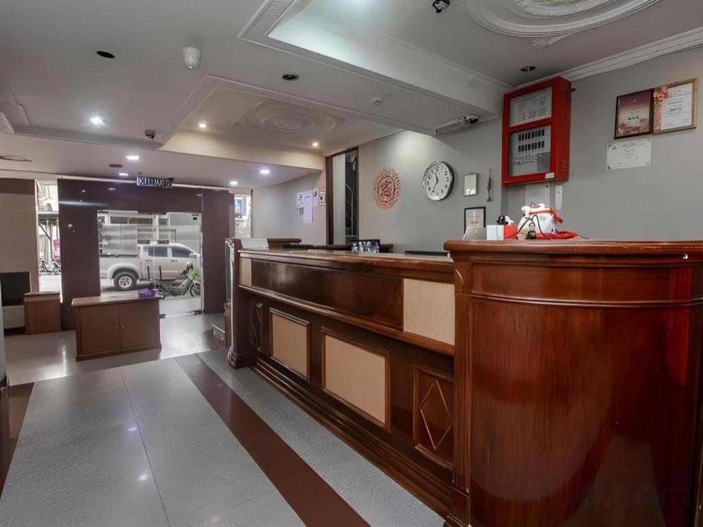 河滨公园酒店 诗巫 外观 照片